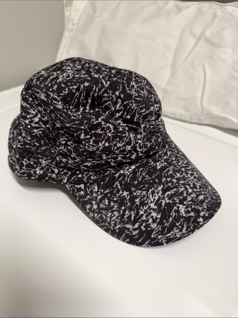 lululemon athletica Black & White Patterned Cap